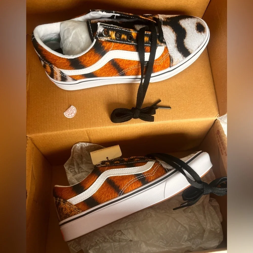 New in box retro old skool discovery channel comycush gym shoes 5.5 37 eur uk 5 - Picture 5 of 6